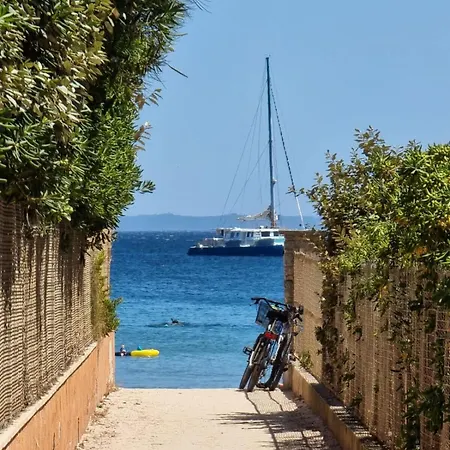 Rosario' Port D'hyeres - Air-conditioned And Wifi *