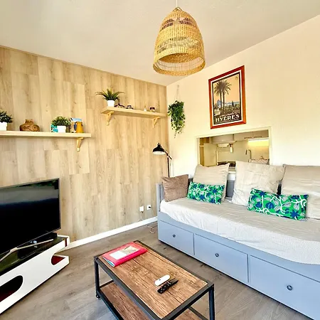 Rosario' Port D'hyeres - Air-conditioned And Wifi 히에레